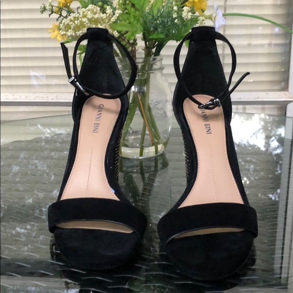 Black suede Gianni Bini sandals with ankle strap - Picture 2 of 9